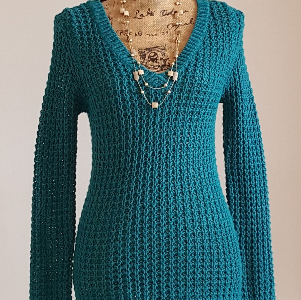 RUE 21 Sweater